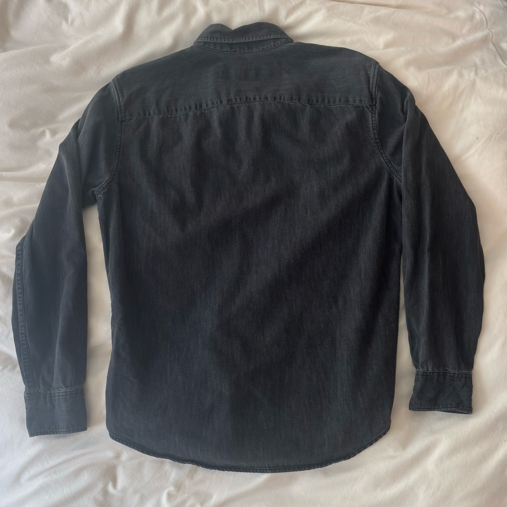 Abercrombie & Fitch Charcoal Button Down Shirt Size Small - Picture 6 of 6